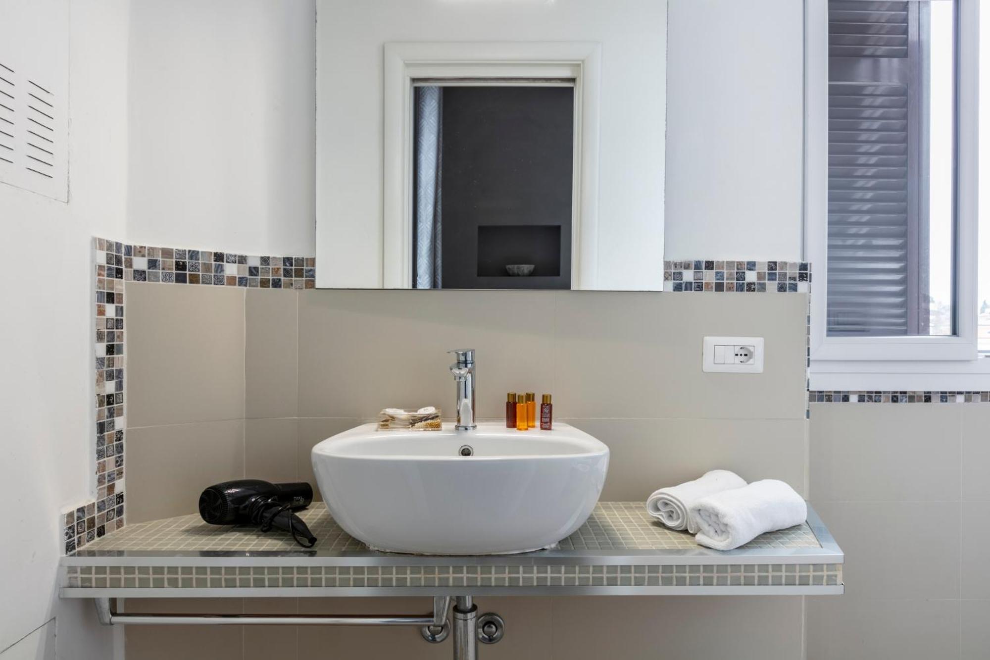 Deza Cozy Place Manzoni Róma Kültér fotó